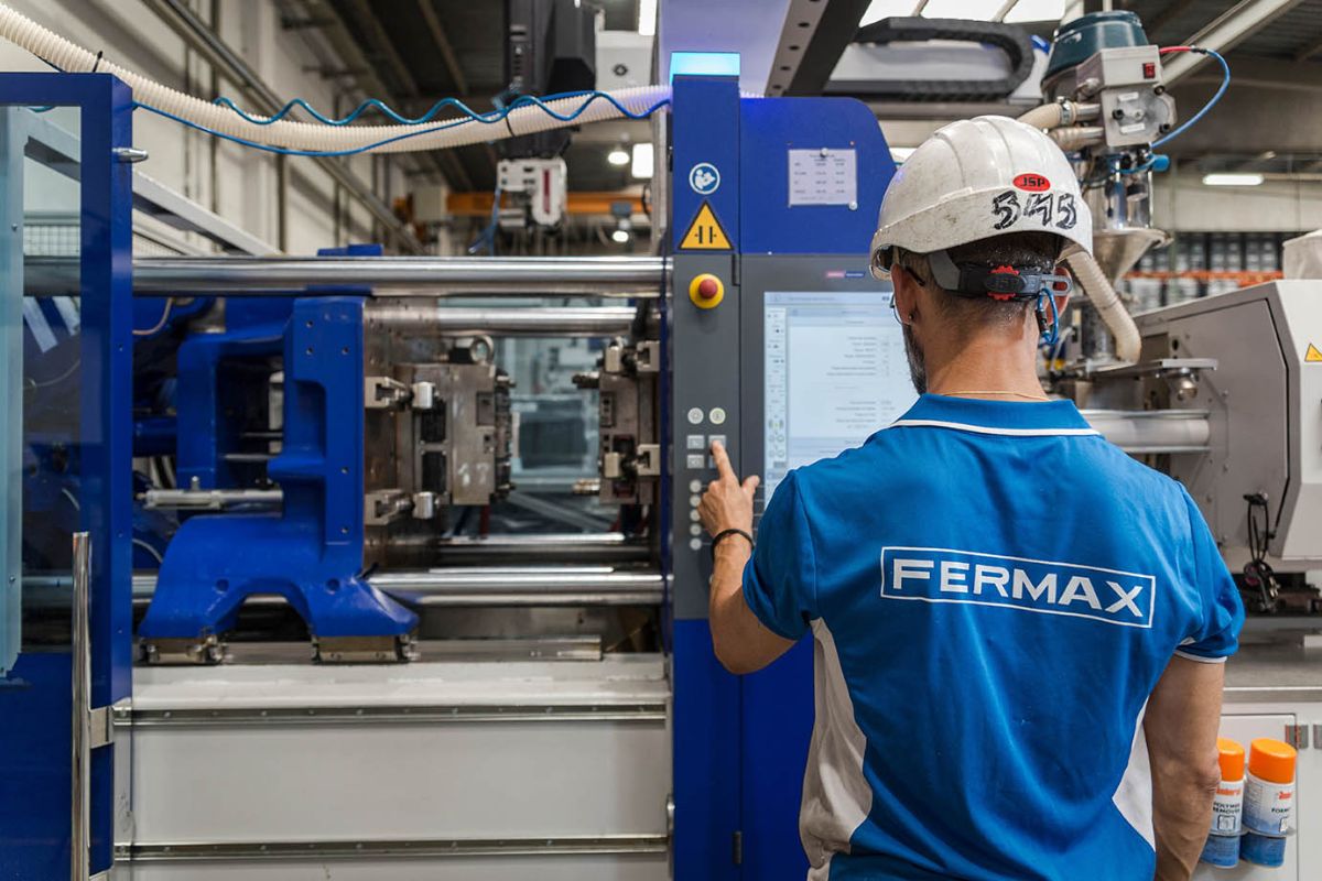 Optimizamos el proceso de cambio entre diferentes moldes en la fabricación